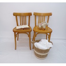 Deux chaises bistrot vintage