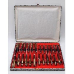Coffret de 24 couteaux