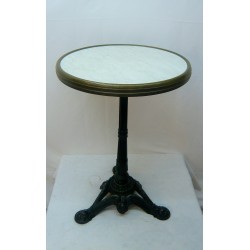 Table bistrot vintage