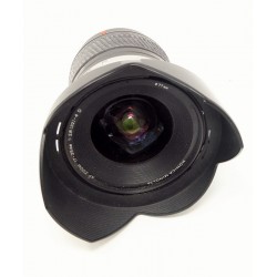 Zoom AF 17-35mm - Konica Minolta, idéal pour les paysages et les photos de groupe.