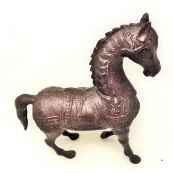 Statue de cheval en acier