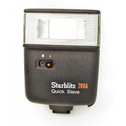 Flash électronique Starblitz d'occasion. Un accessoire incontournable pour les photographes.