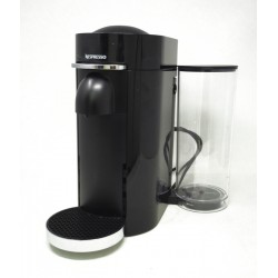 Machine à café de la marque Nespresso, modèle Vertuo Plus.